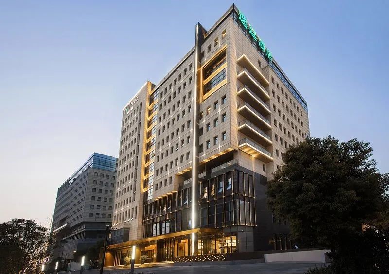 揭秘！芬尼克茲為何能成為酒店首選的空氣能品牌？